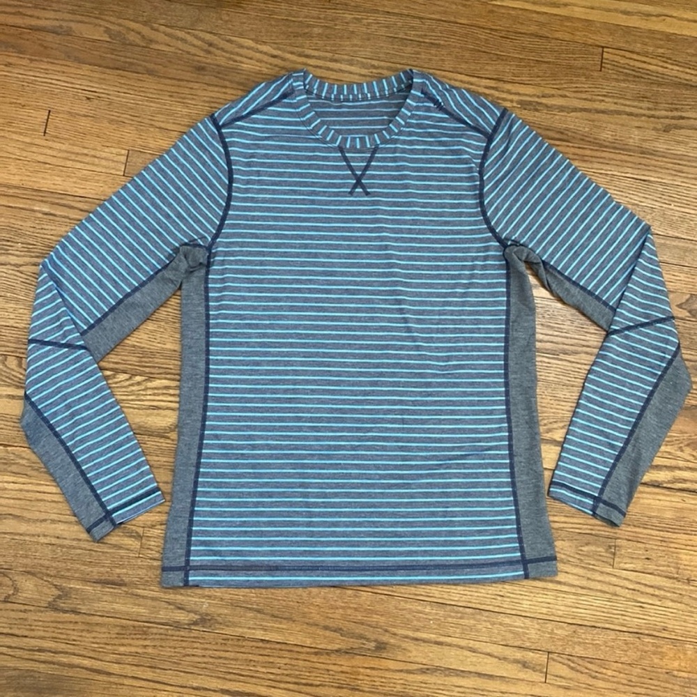 lululemon athletica Aqua Striped Heather Blue Athletic Long Sleeve T Shirt